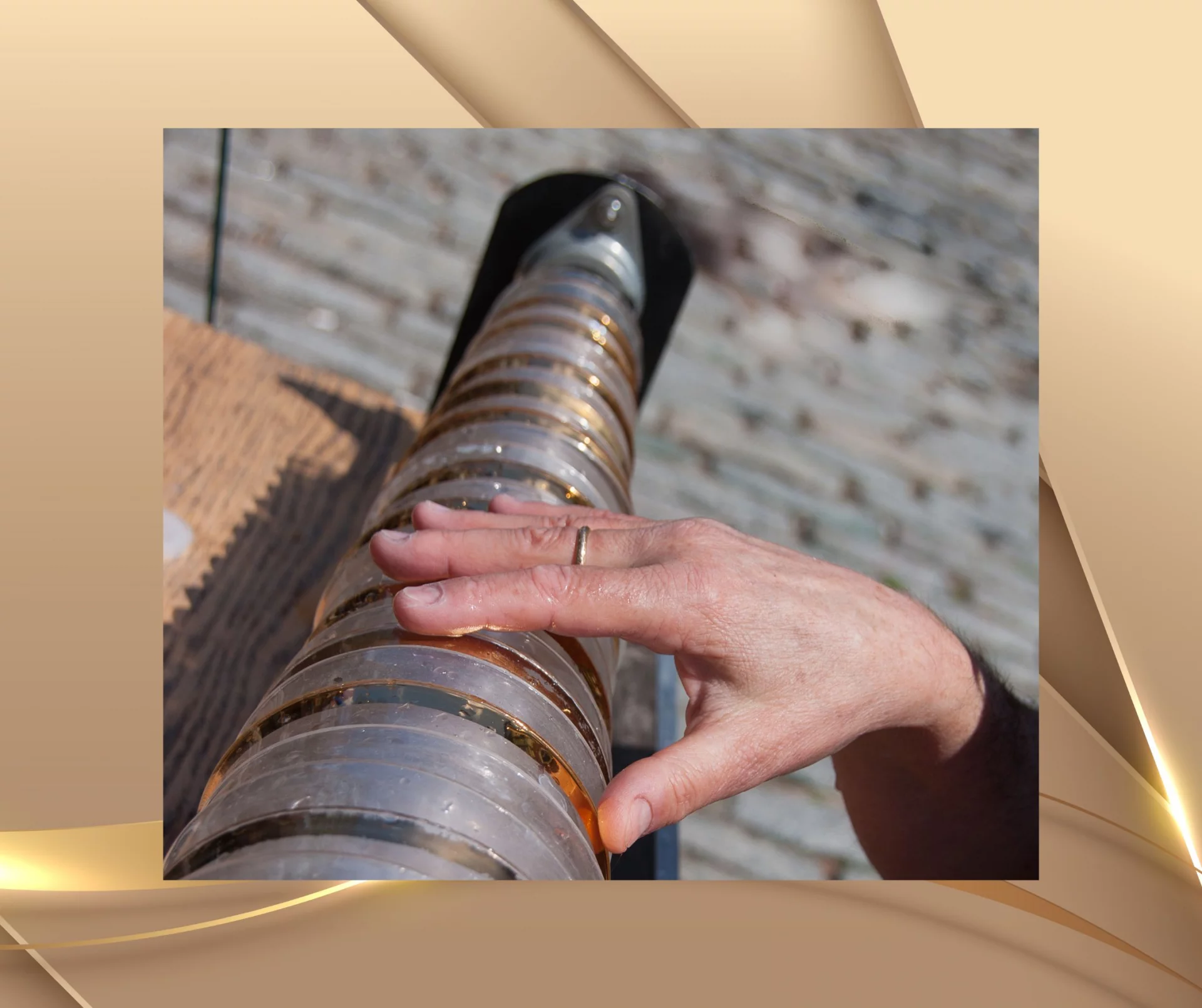 Franz Anton Mesmer in Wien Teil einer Glasharmonika – das Instrument, das Franz Anton Mesmer und Wolfgang Amadeus Mozart faszinierte und als Symbol für Schwingung und Harmonie in der Hypnosegeschichte gilt