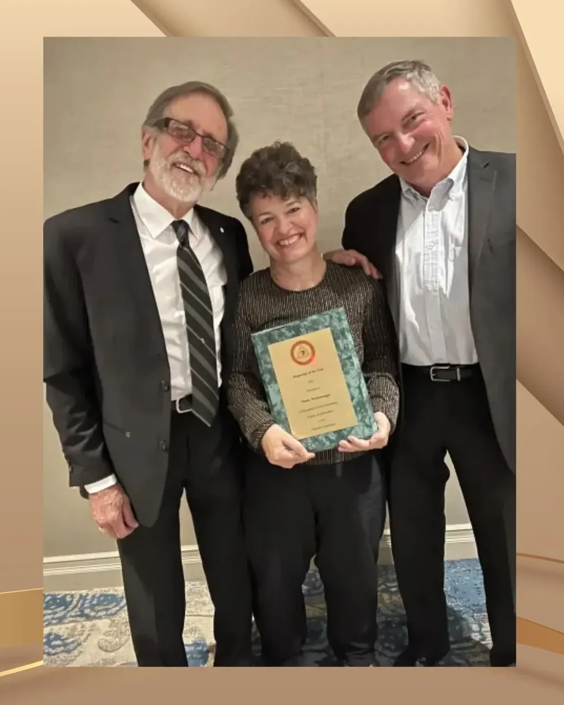 Nicole Wackernagel erhält den internationalen IACT Hypnotherapist of the Year Award