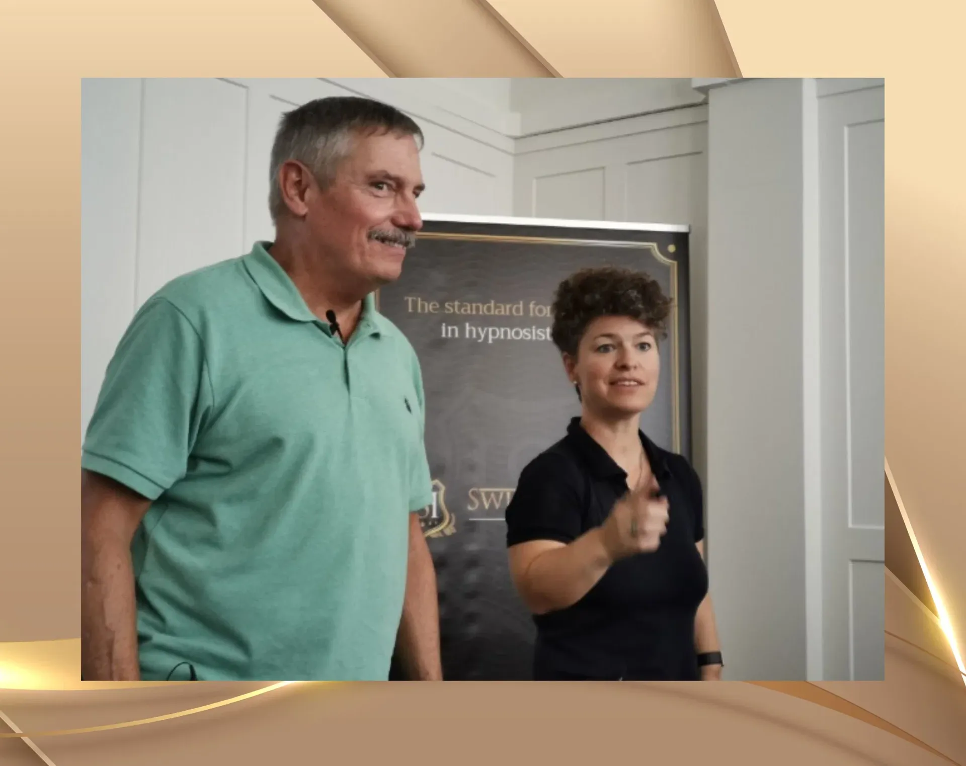 Sean Michael Andrews und Nicole Wackernagel unterrichten Blitzhypnose am Swiss Hypnosis Institute.