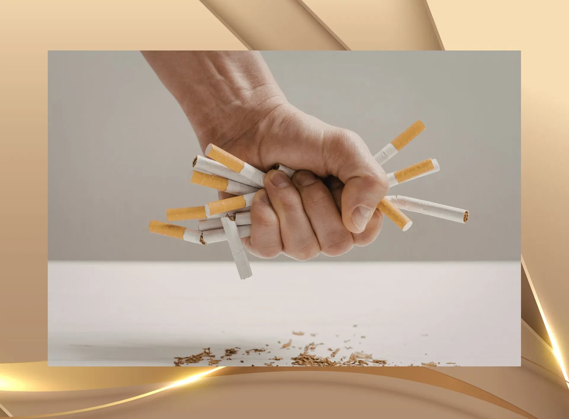 Person hält Zigaretten in der Hand als Symbol emotionaler Bindung an das Rauchen