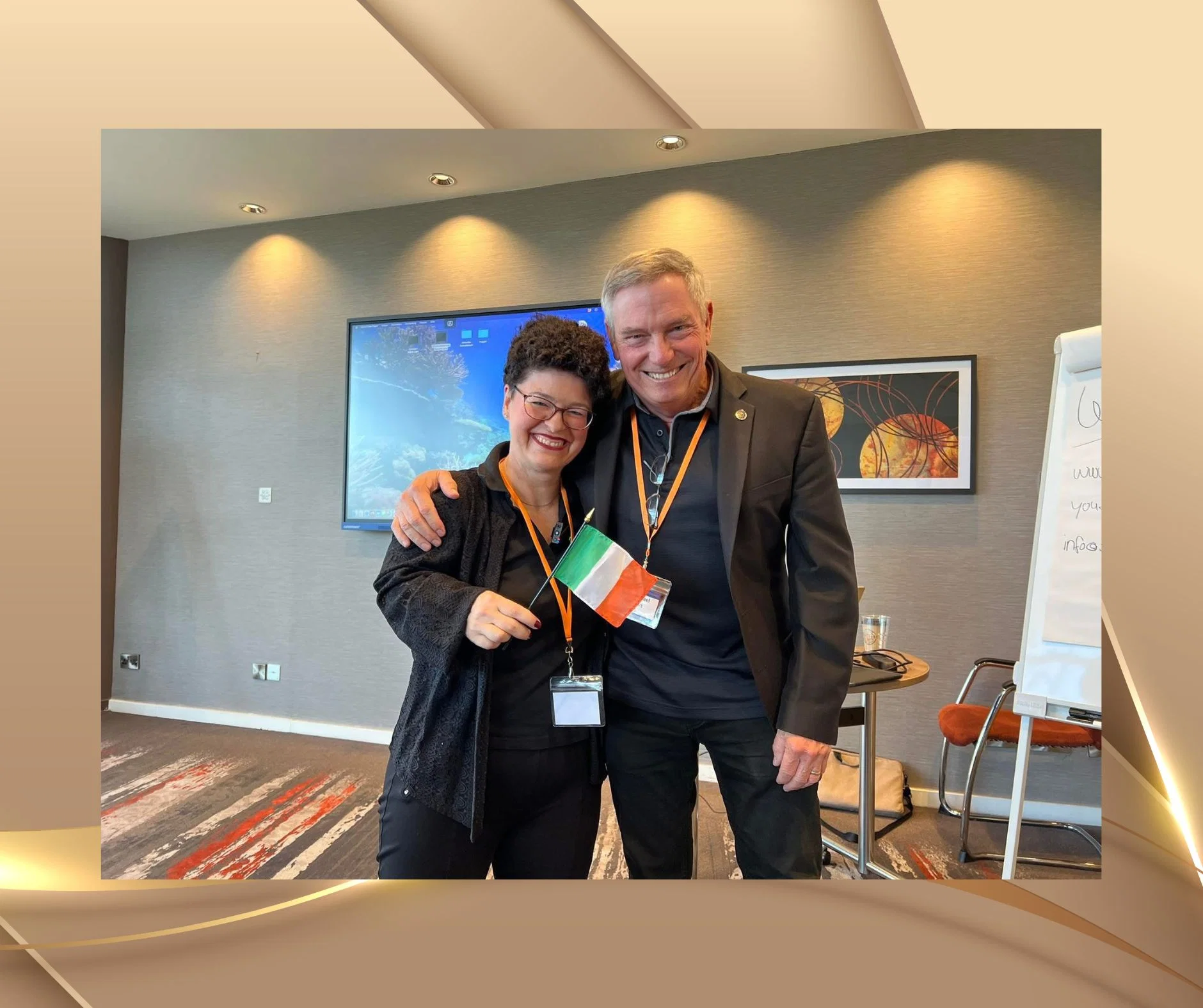 Nicole Wackernagel mit Sean Michael Andrews während einer internationalen Hypnose-Konferenz in Irland.